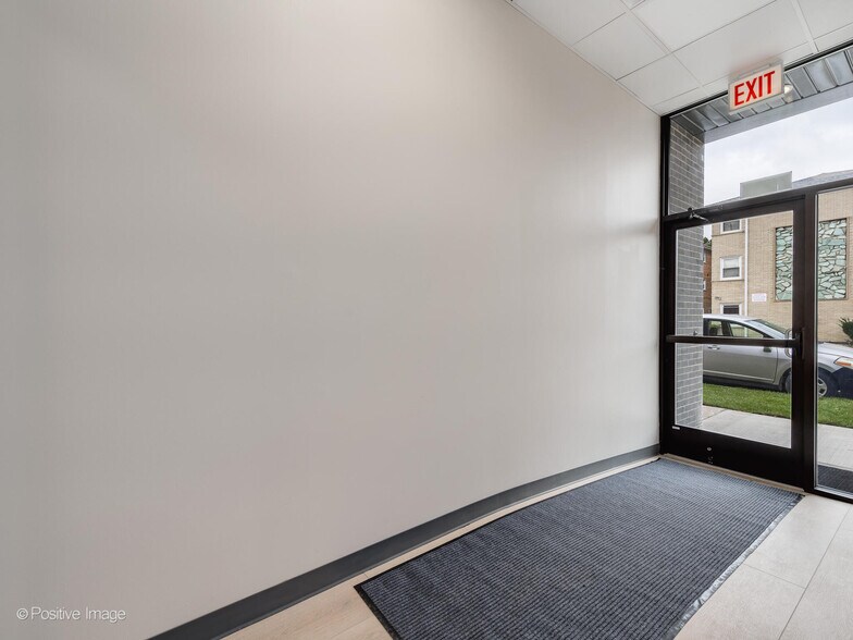 More Photos Of 7517 W Belmont Ave, Chicago Storefront Retail Residential For Lease