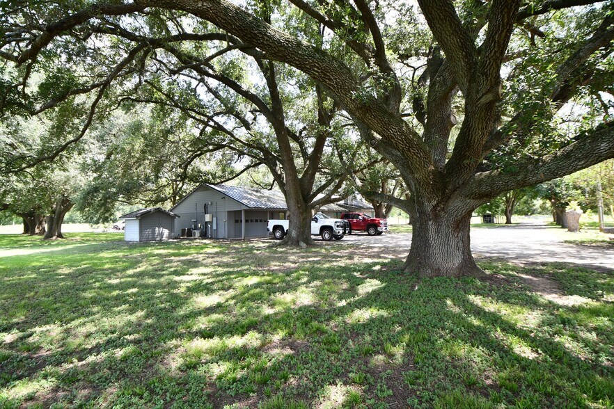 More Photos Of 34507 FM 1093, Simonton Land For Lease