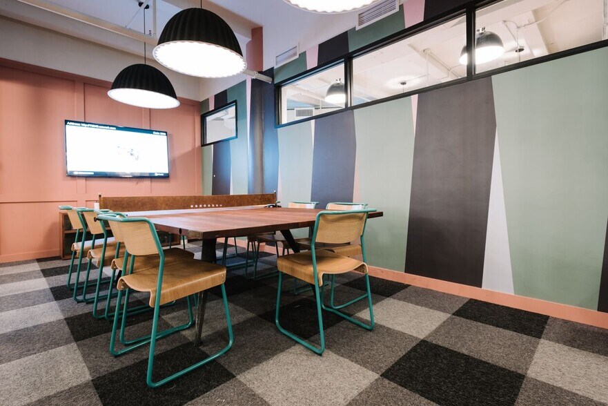 More Photos Of 33 Irving Pl, New York Coworking Space
