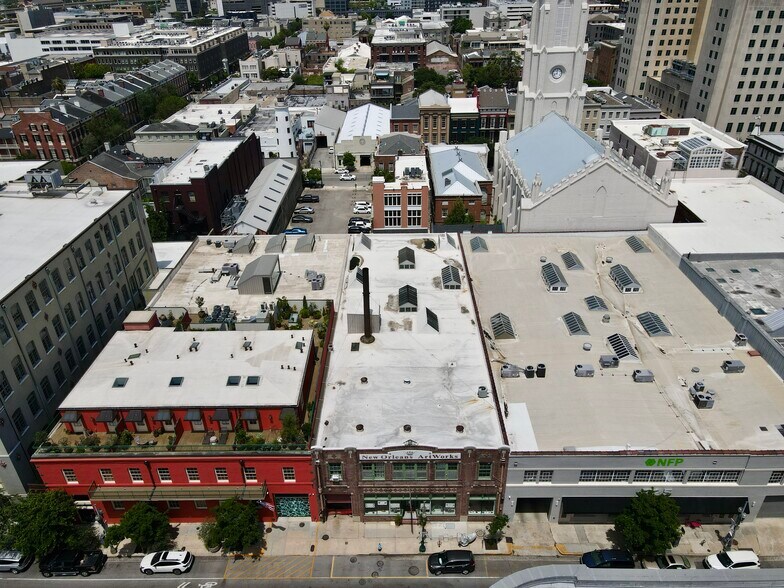 More Photos Of 747 Magazine St, New Orleans Office For Sale