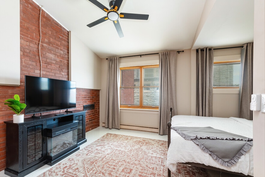 More Photos Of 124 E Abbott St, Lansford Specialty For Sale
