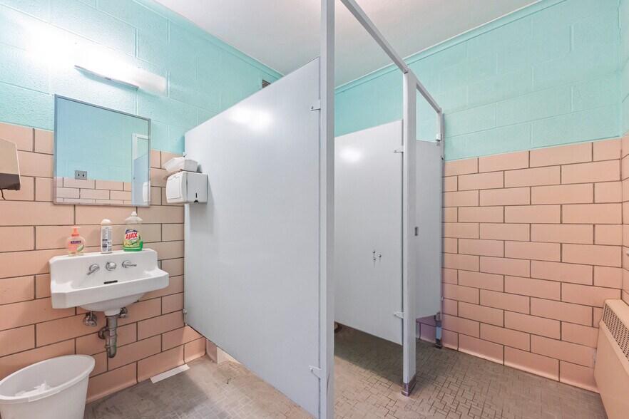 More Photos Of 7000 Ridge Rd, Parma Religious Facility For Sale