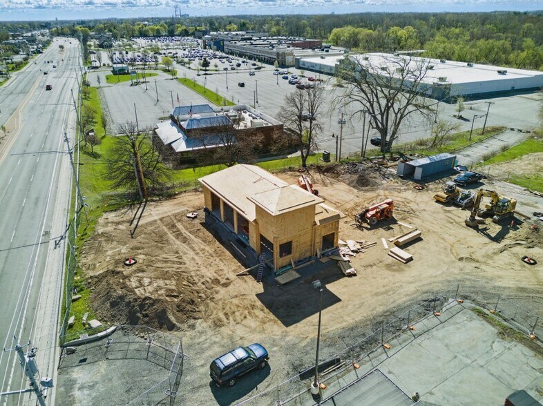 More Photos Of 3081 Ridge Rd W, Rochester Auto Repair For Sale