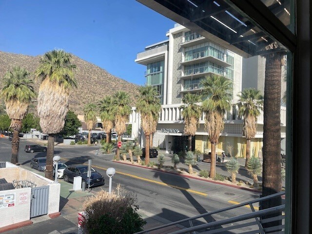 More Photos Of 100-139 S Palm Canyon Dr, Palm Springs Storefront Retail Office For Lease