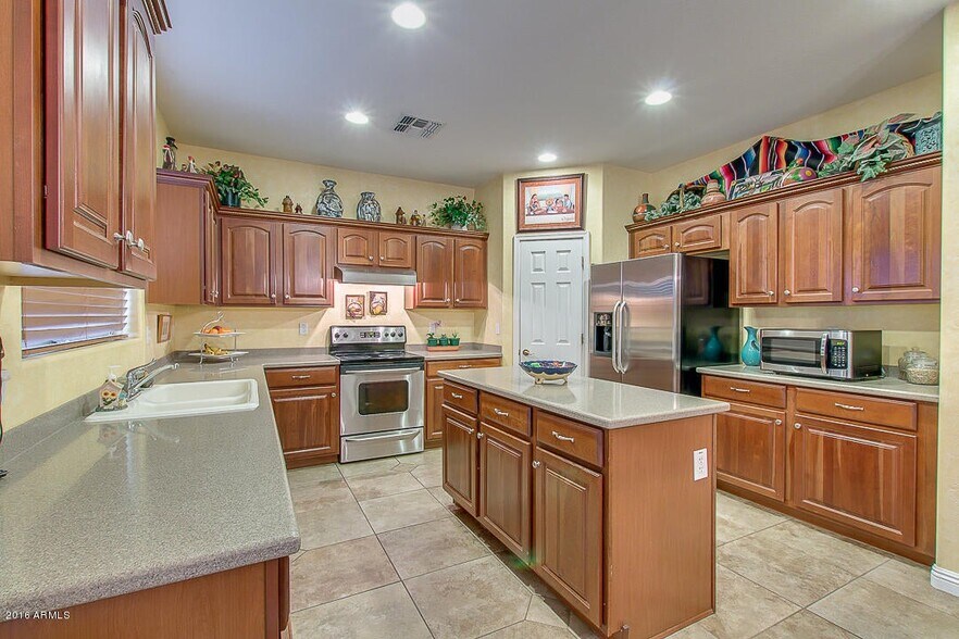 More Photos Of 27th Ave & Southern Ave, Phoenix Assisted Living For Lease