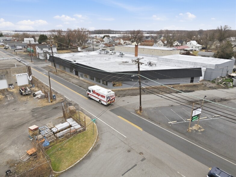 More Photos Of 2500 Sparrows Point Rd, Sparrows Point Storefront For Lease