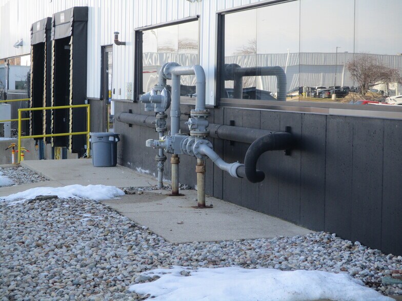 More Photos Of 2925 Walkent Ct, Grand Rapids Distribution For Lease