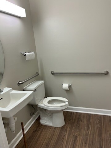 More Photos Of 6511 Creedmoor Rd, Raleigh Office For Lease