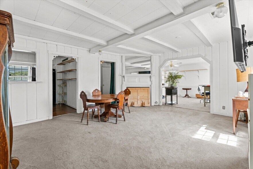 More Photos Of 806 N 3rd Ave, Chatsworth Office Residential For Sale