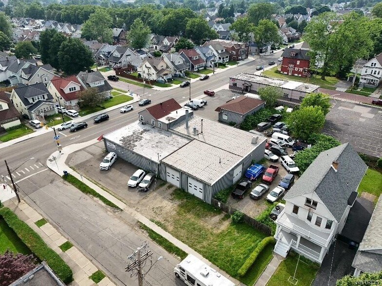 More Photos Of 416-426 Abbott Rd, Buffalo Auto Repair For Sale