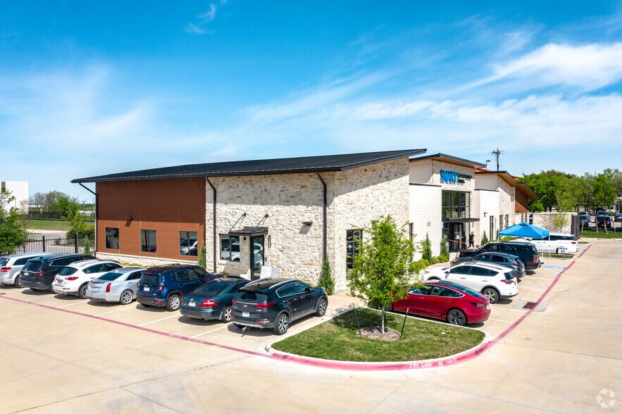 Primary Photo Of 6839 Communications Pky, Plano Healthcare For Sale
