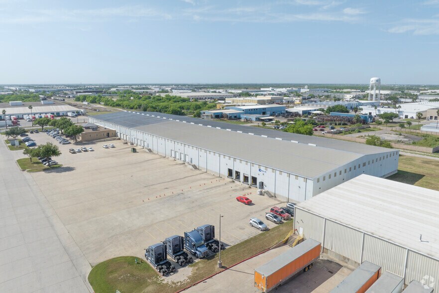 More Photos Of 3600 Formosa Ave, McAllen Distribution For Lease