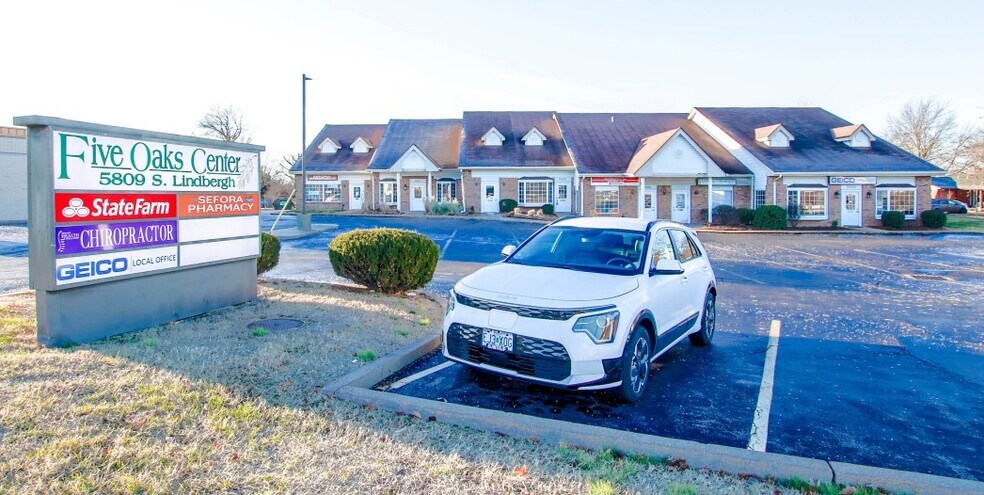 Primary Photo Of 5809-5819 S Lindbergh Blvd, Saint Louis General Retail For Lease