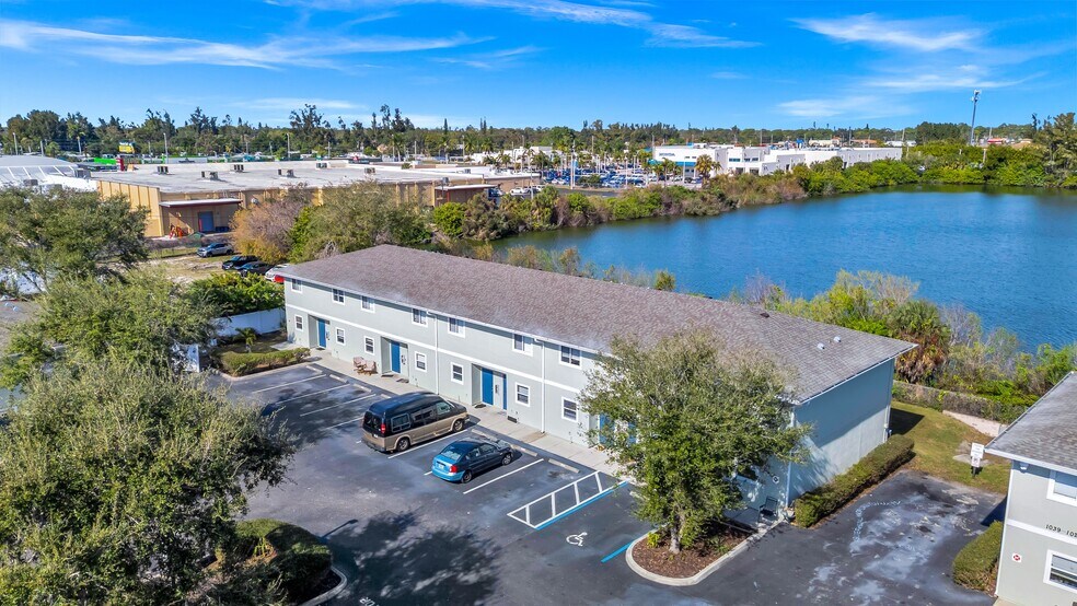 More Photos Of 1007 W 57th Ave W, Bradenton Apartments For Sale