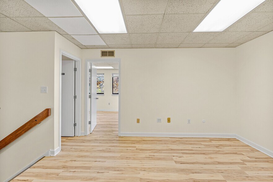 More Photos Of 35-37 Tamarack Cir, Skillman Medical For Lease