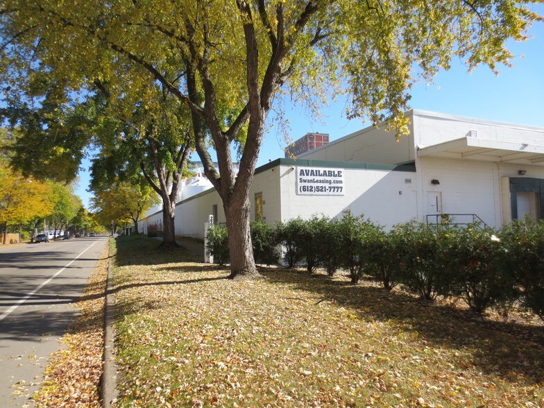 More Photos Of 2233 49th Ave N, Minneapolis Warehouse For Sale