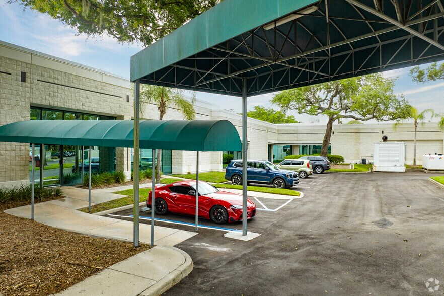 More Photos Of 8600 Hidden River Pky, Tampa Office For Lease