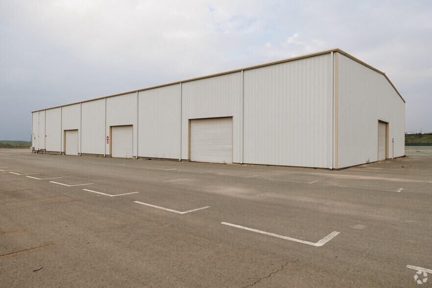 More Photos Of 9802 Lone Star Rd, San Diego Warehouse For Lease