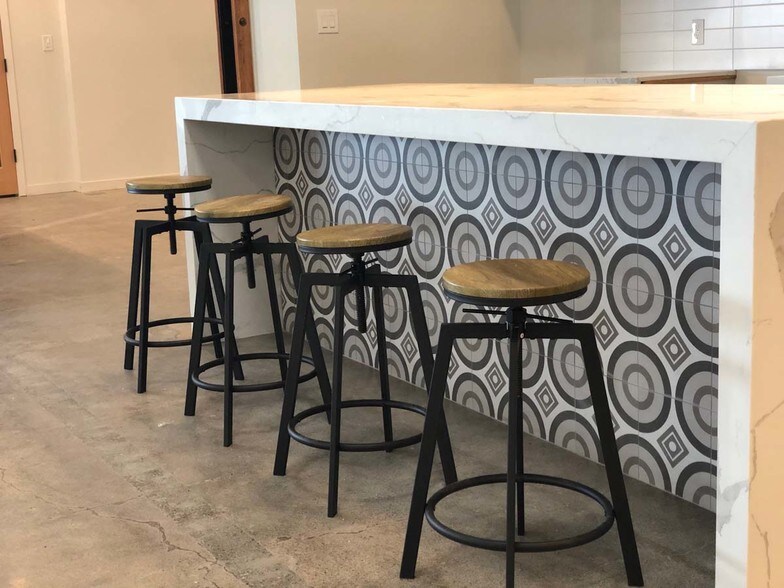 More Photos Of 4200 Broadway, Oakland Office For Lease