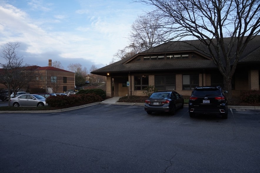 More Photos Of 90 Southside Ave, Asheville Office For Lease