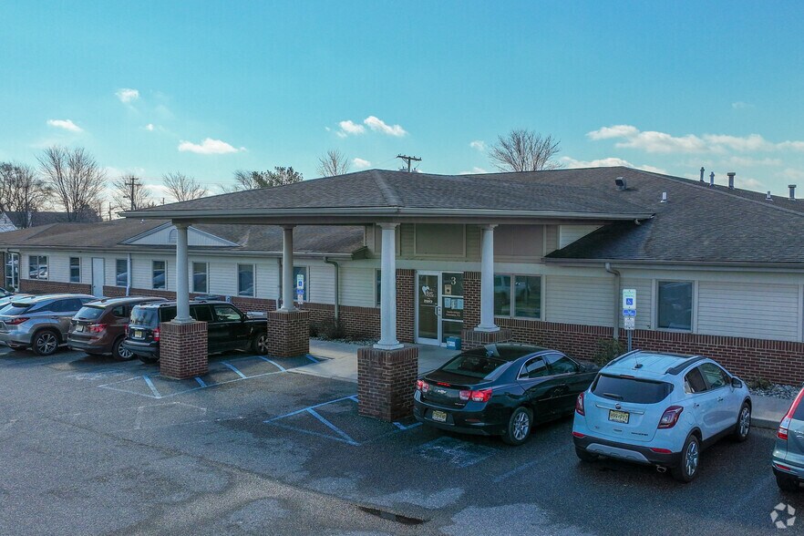 More Photos Of 525 State St, Elmer Healthcare For Sale