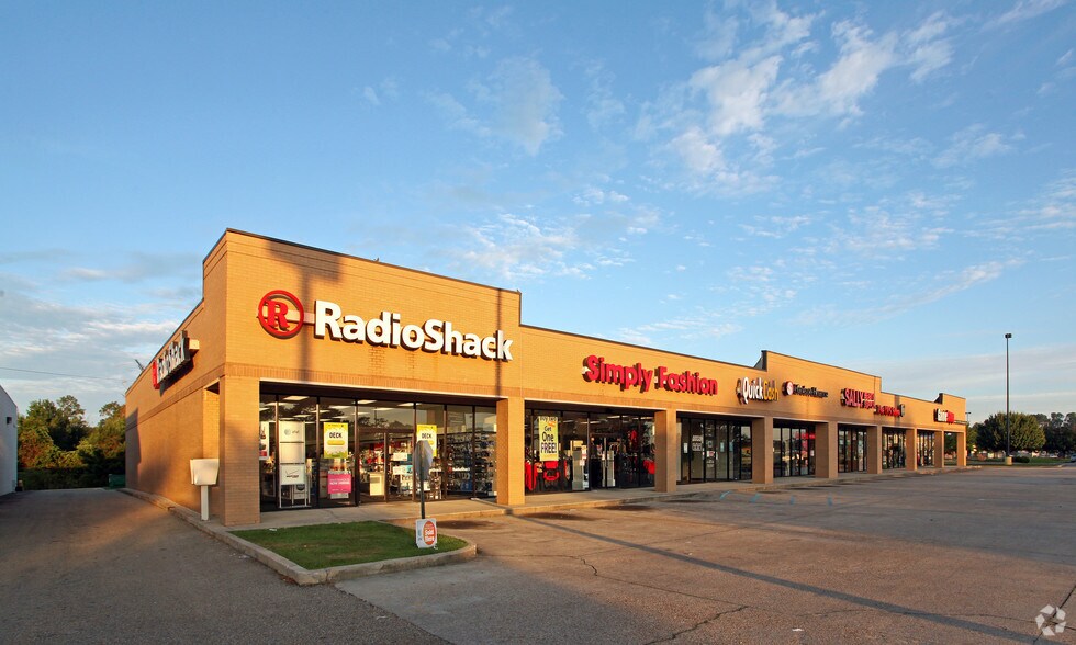 More Photos Of 5891 Us Highway 49, Hattiesburg Storefront For Sale