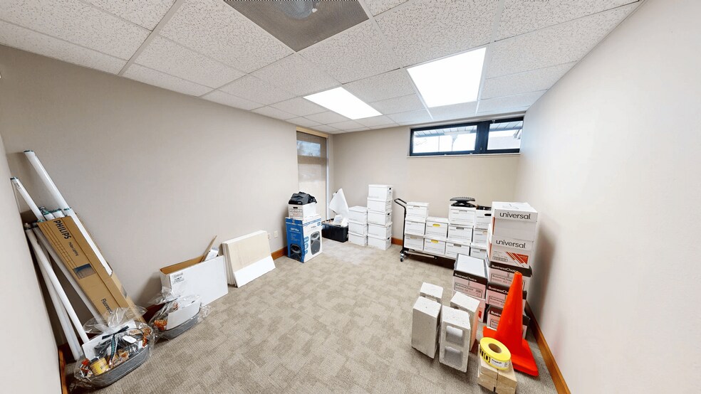 More Photos Of 5151 S Lakeland Dr, Lakeland Office For Sale