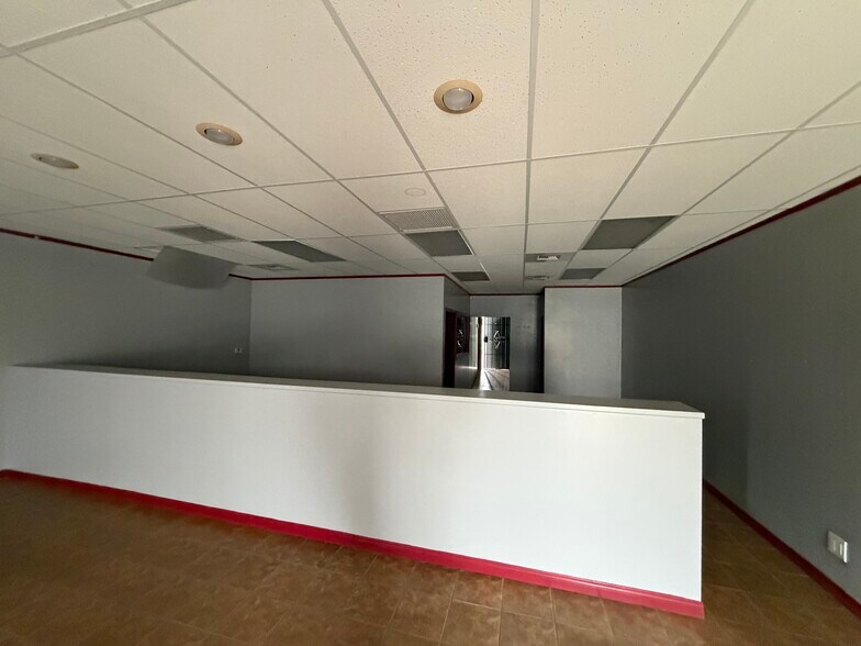 More Photos Of 2027 Marine Ave, Gardena Flex For Lease