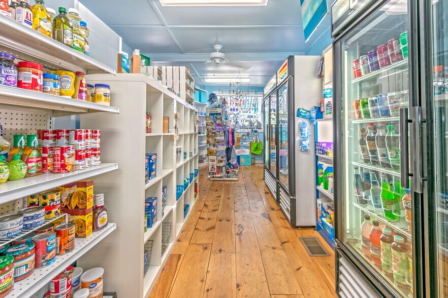 More Photos Of 35 Nehantic Dr, Niantic Storefront Retail Residential For Sale