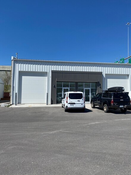 Primary Photo Of 922 S 500 W, Salt Lake City Warehouse For Lease