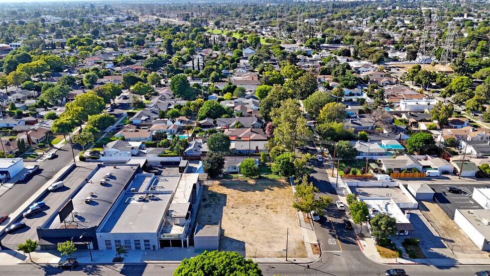 More Photos Of 4201-4207 W Magnolia Blvd, Burbank Land For Sale