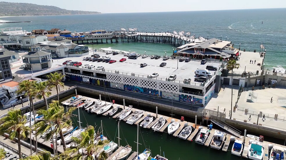 More Photos Of 123 International Boardwalk, Redondo Beach Storefront For Lease