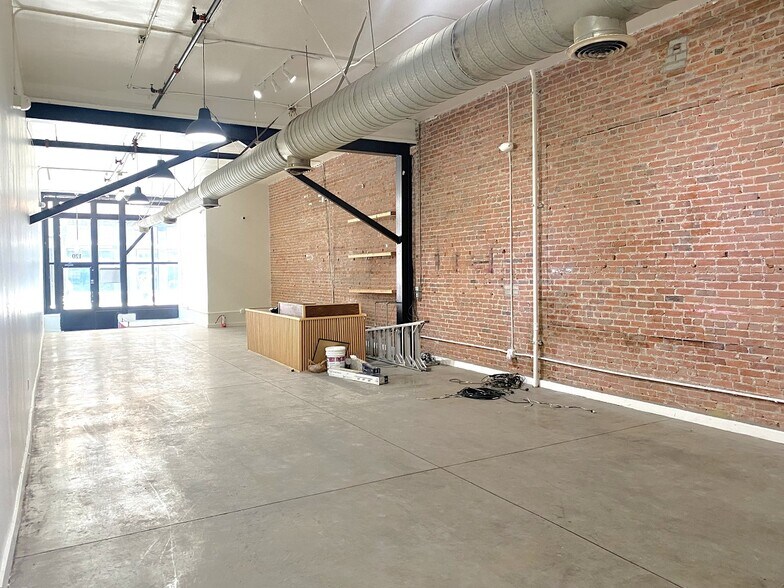 Primary Photo Of 116-120 E 5th St, Los Angeles Apartments For Lease