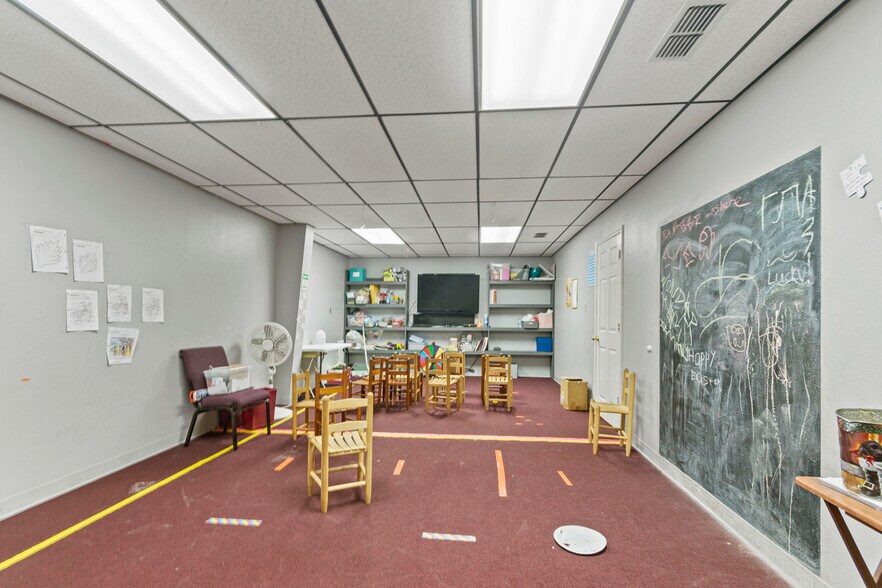 More Photos Of 650 S Doctor M Roper Pky, Bullard Religious Facility For Sale