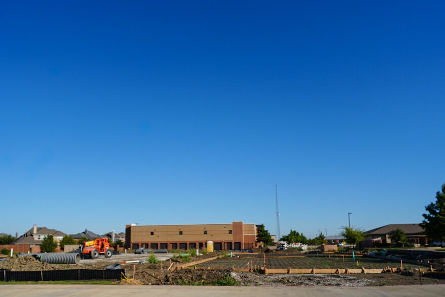 More Photos Of 8401 Judges Way, Frisco Storefront For Lease