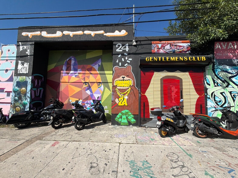 More Photos Of 345 NW 24th St, Miami Storefront Retail Office For Sale