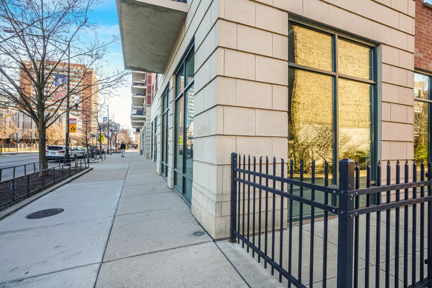 More Photos Of 4848 N Sheridan Rd, Chicago Apartments For Sale