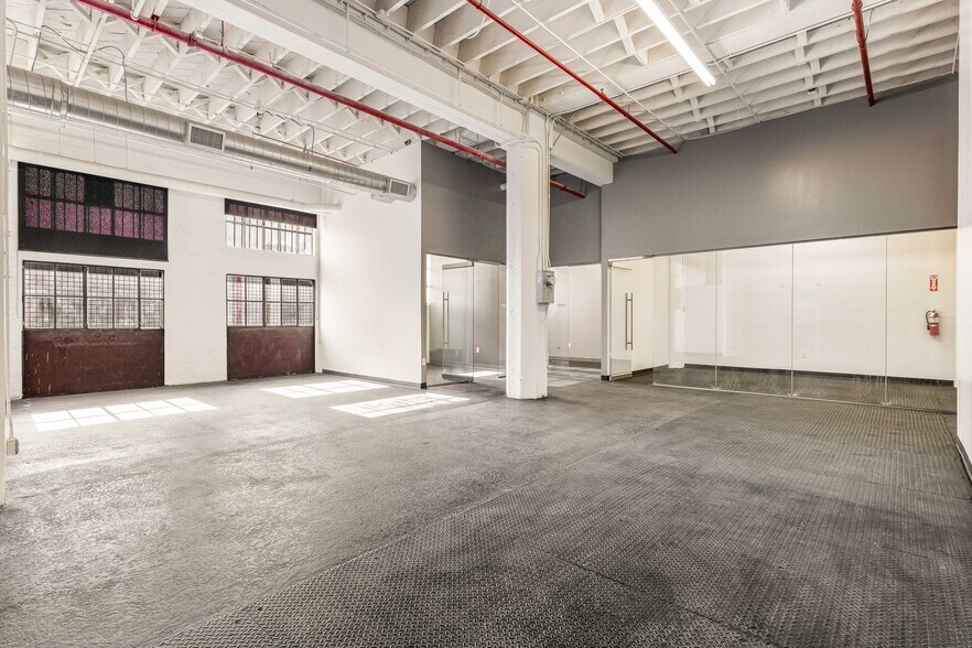 More Photos Of 932 Wilson St, Los Angeles Loft Creative Space For Lease