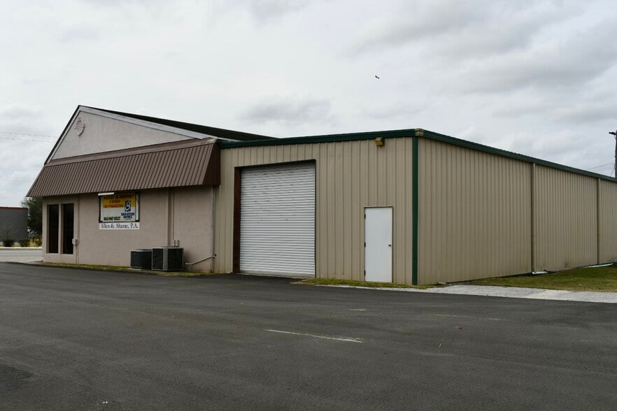 More Photos Of 522 Magnolia Ave, Auburndale Office For Sale