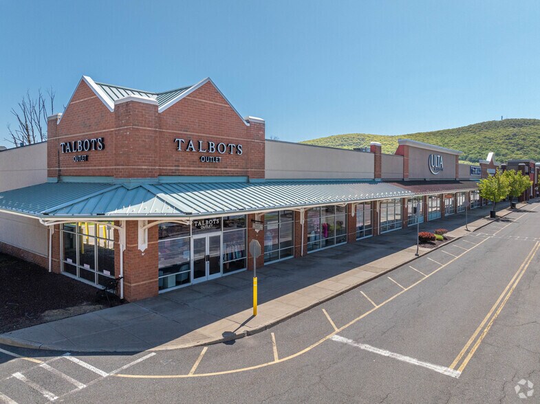 More Photos Of 3-43 Centre Dr, Central Valley Unknown For Sale