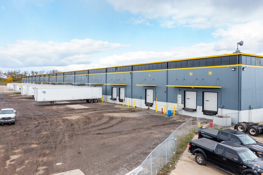 More Photos Of 18765 Seaway Dr, Melvindale Warehouse For Lease