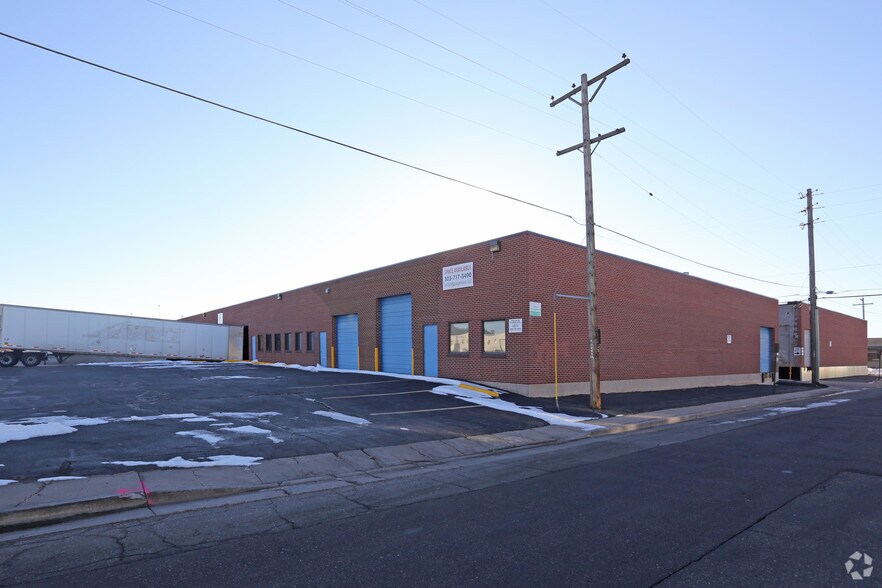 More Photos Of 2506-2596 W Barberry Pl, Denver Warehouse For Lease