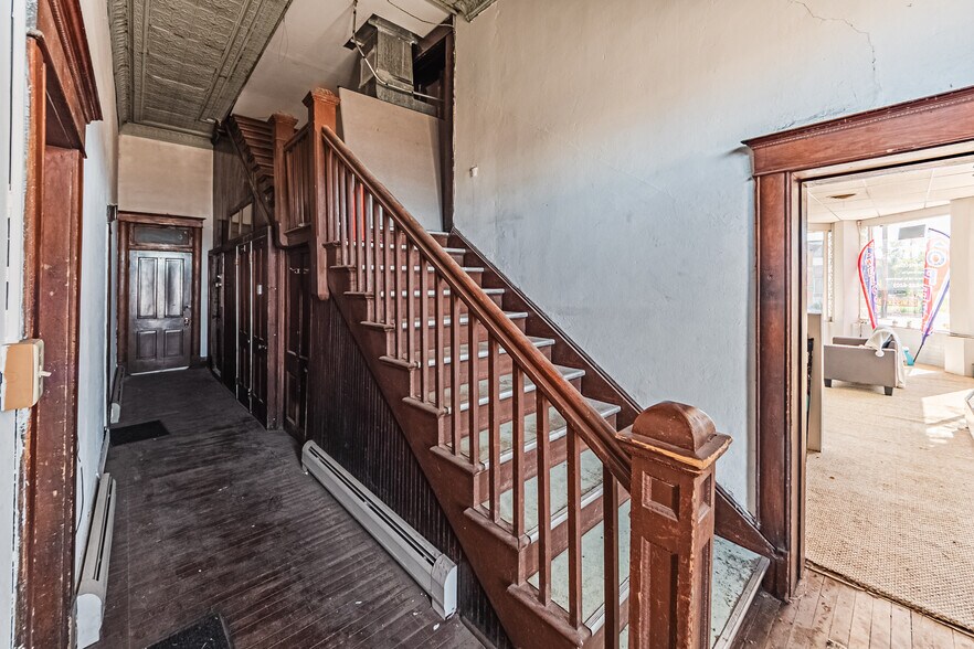 More Photos Of 134 W 7th St, Walsenburg Office Residential For Sale