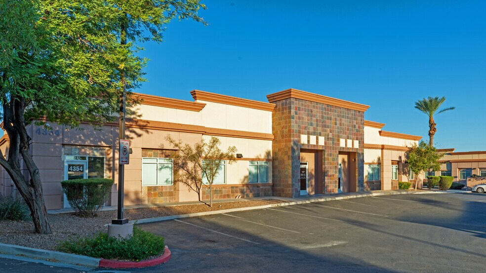 More Photos Of 4354-4358 W Cheyenne Ave, North Las Vegas Freestanding For Lease
