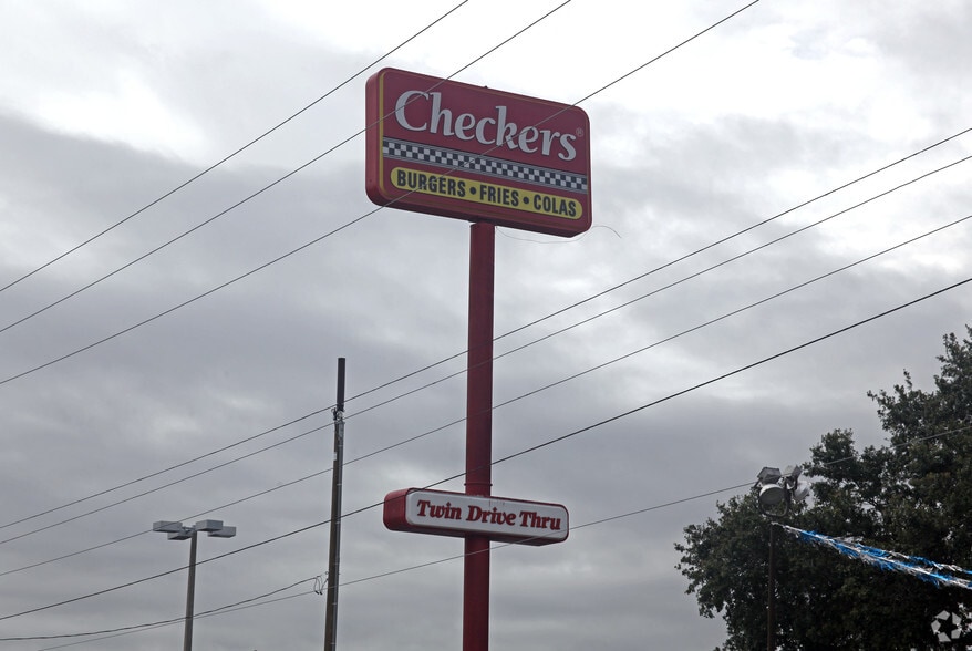 More Photos Of 1615 E Hillsborough Ave, Tampa Fast Food For Sale