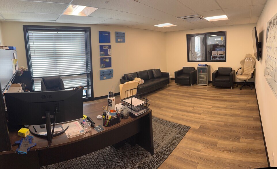 More Photos Of 1827 County Road 6 E, Elkhart Warehouse For Lease