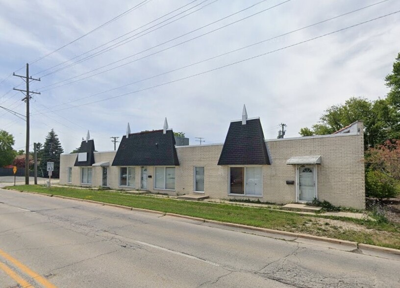 More Photos Of 8430-8434 Waukegan Rd, Morton Grove Flex For Sale