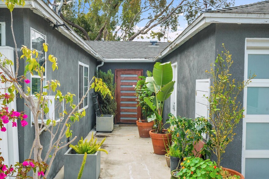 More Photos Of 828 Hill St, Santa Monica Apartments For Sale