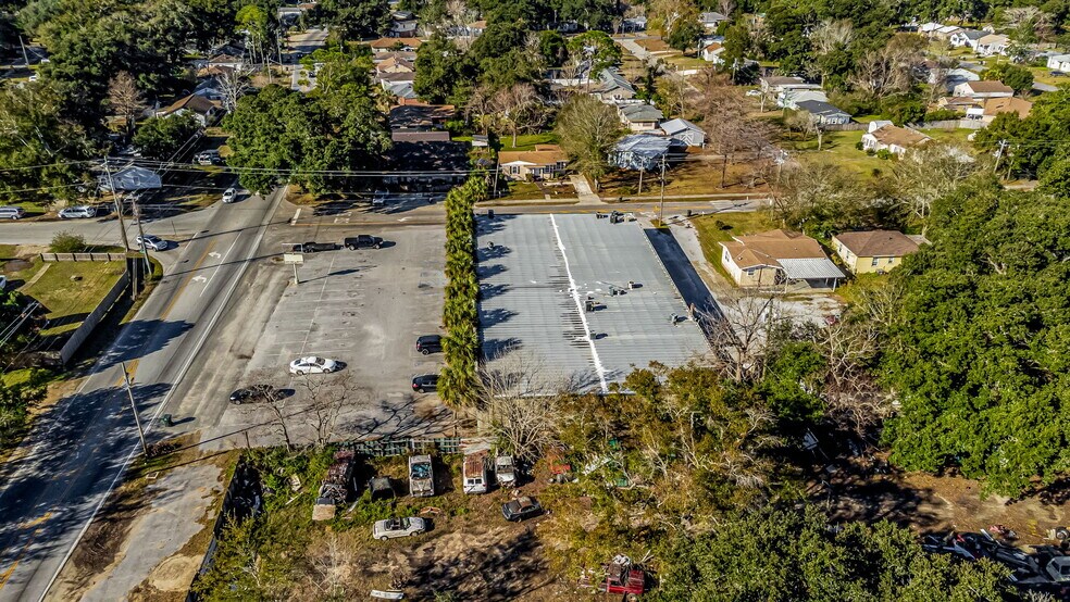 More Photos Of 4828 W Jackson St, Pensacola Storefront Retail Office For Sale