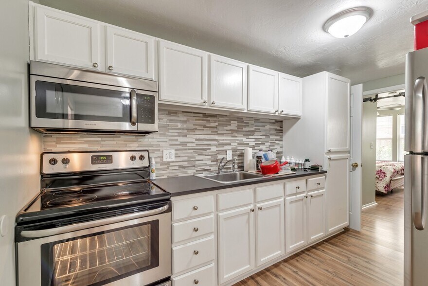 More Photos Of 1436 S Roberta St, South Salt Lake Apartments For Sale